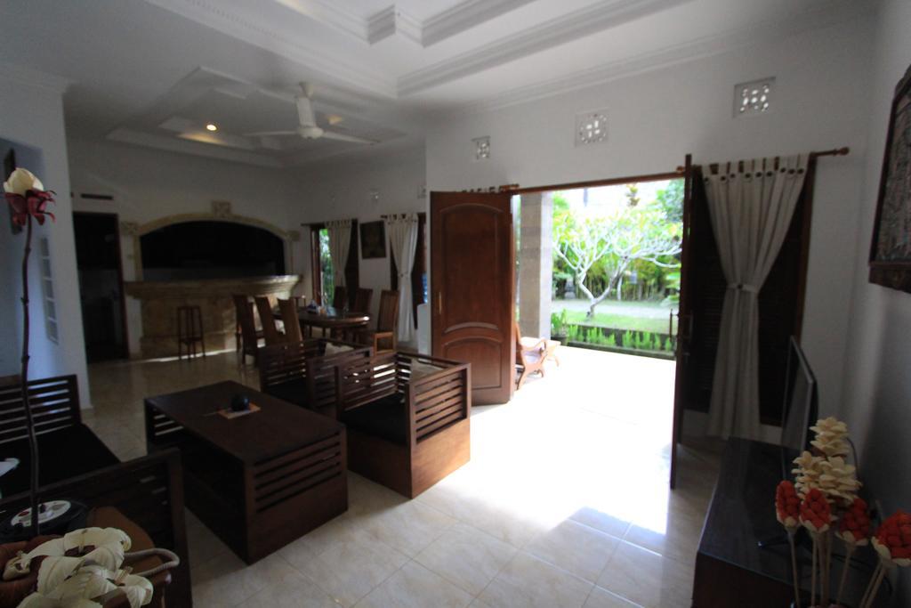 Graha Rusni Villa Ubud Buitenkant foto